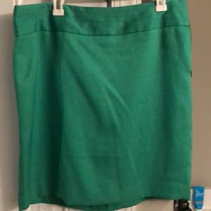 Kelly green pencil skirt